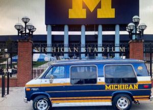 Mich-Tailgate-Van