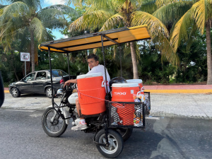Ice-Cream-Delivery-in-Cancun