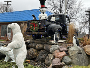 Ford-Truck-at-Car-Wash